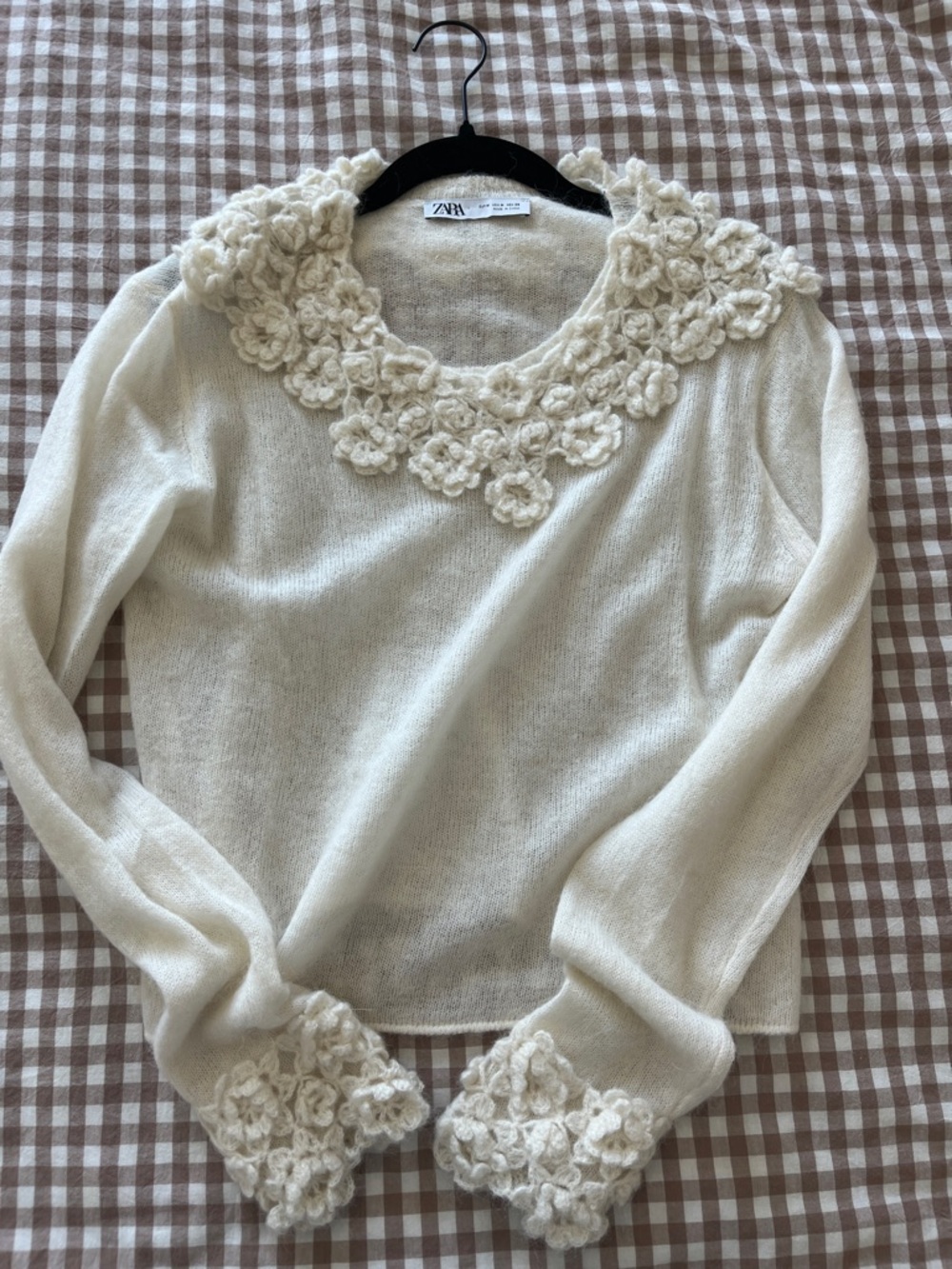 Zara Cream Floral-Appliqué Scoop Neck Sweater